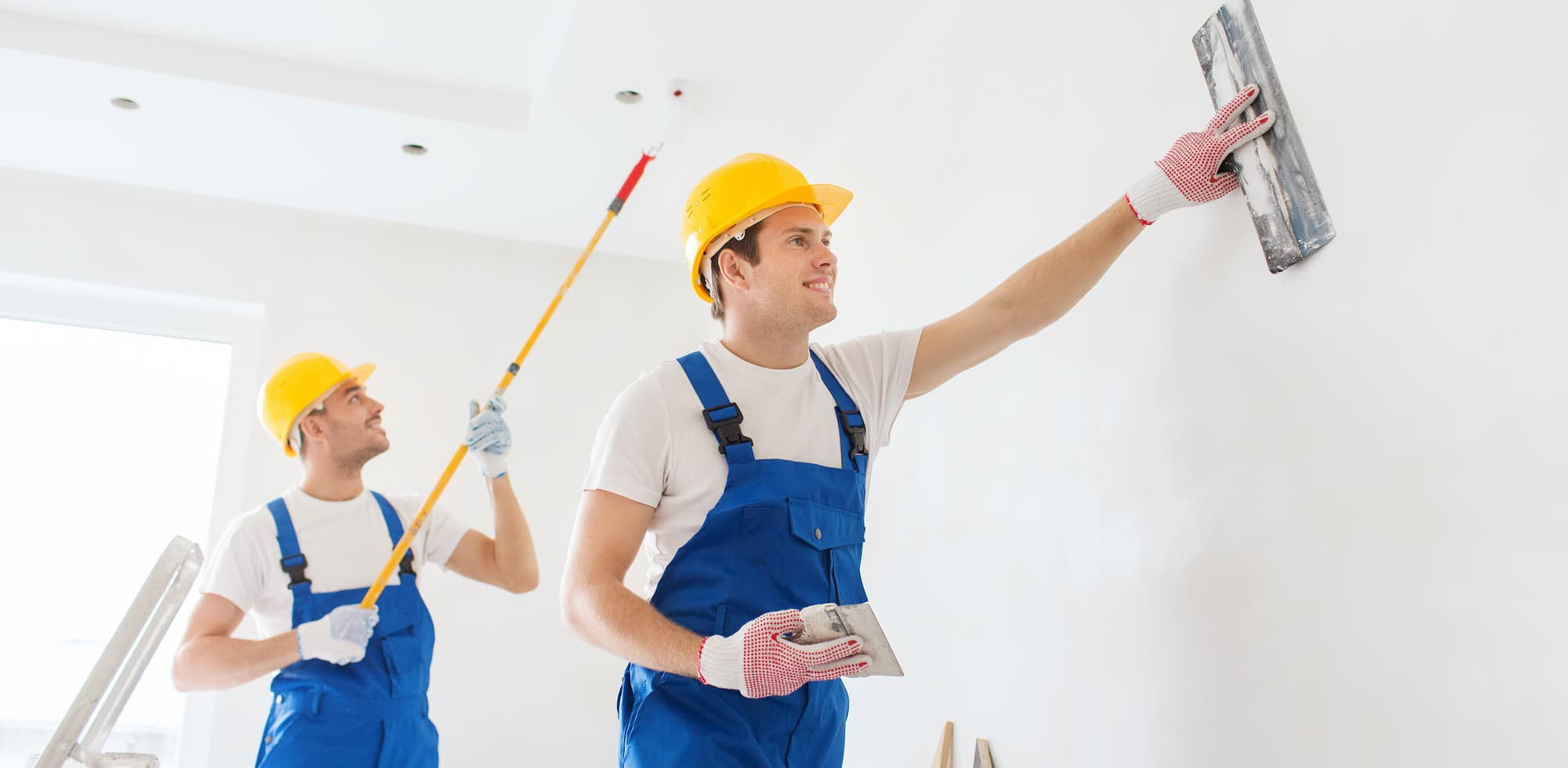 Các trang bị thiết yếu dành cho thợ sơn: chọn đúng để làm việc an toàn