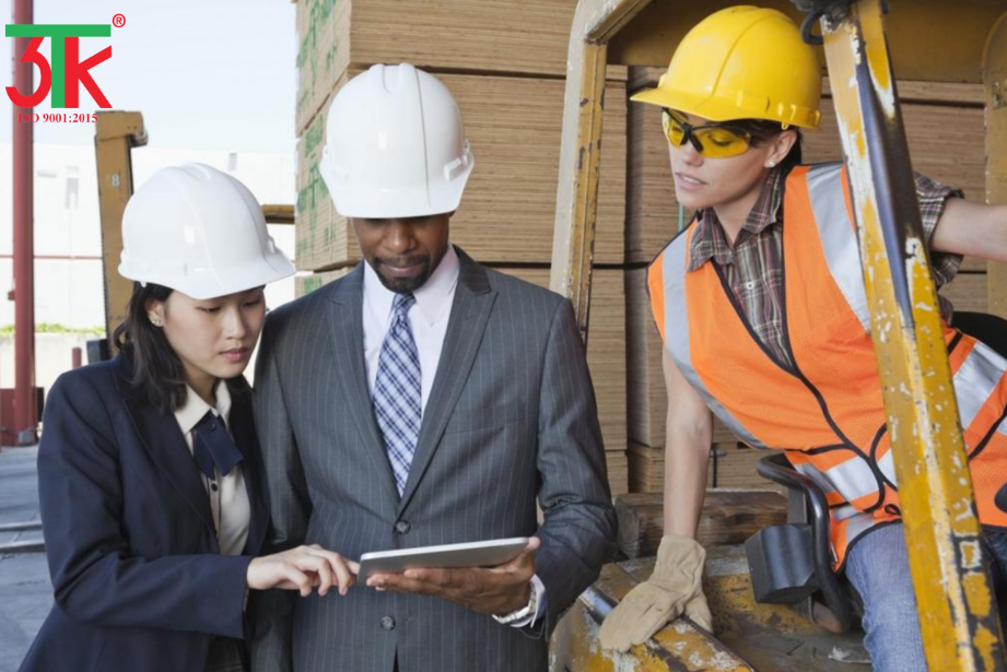 TẦM QUAN TRỌNG CỦA MŨ BẢO HỘ LAO ĐỘNG